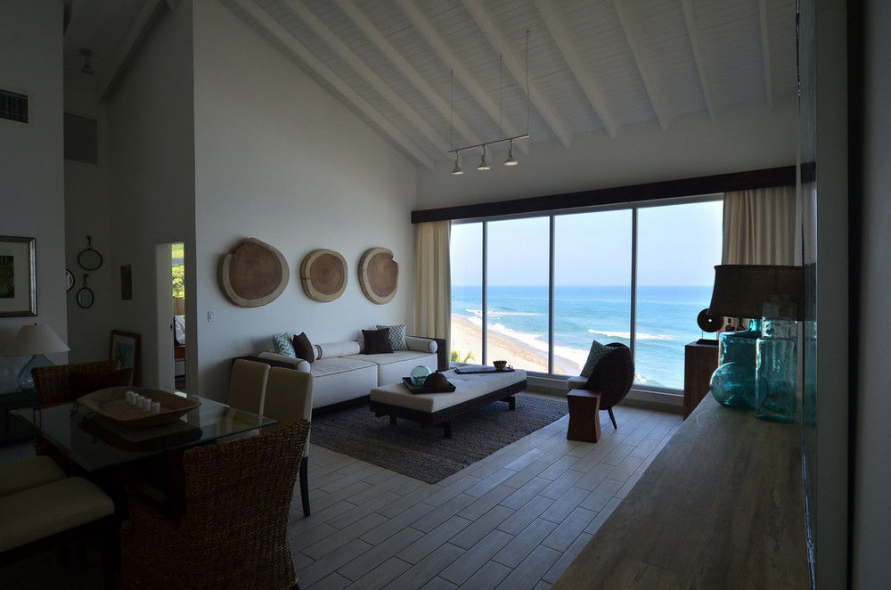 Playa Escondida Beach Club เตลา ภายนอก รูปภาพ