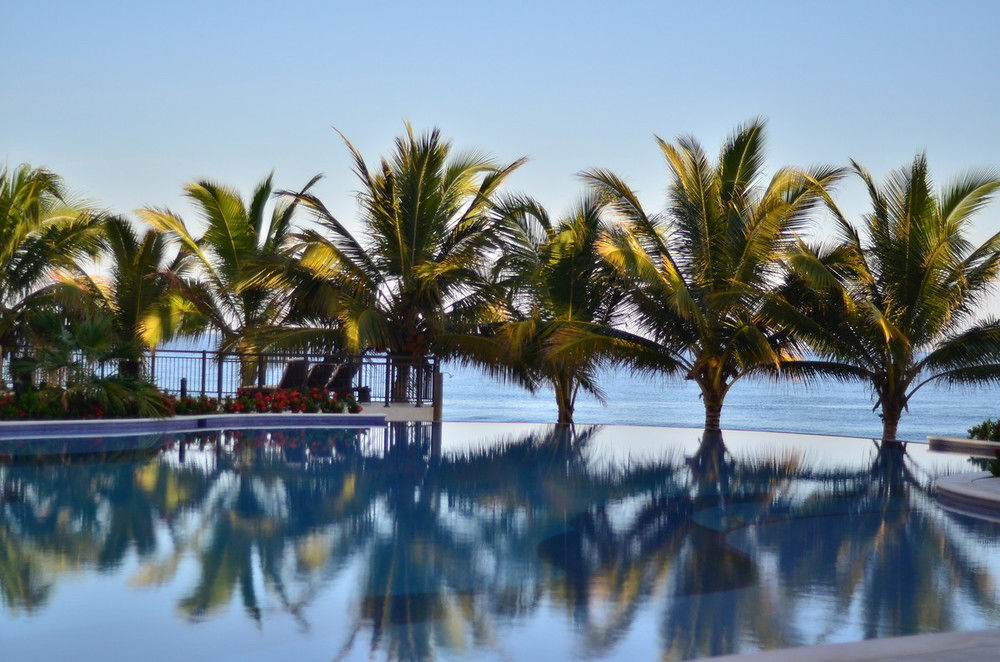 Playa Escondida Beach Club เตลา ภายนอก รูปภาพ