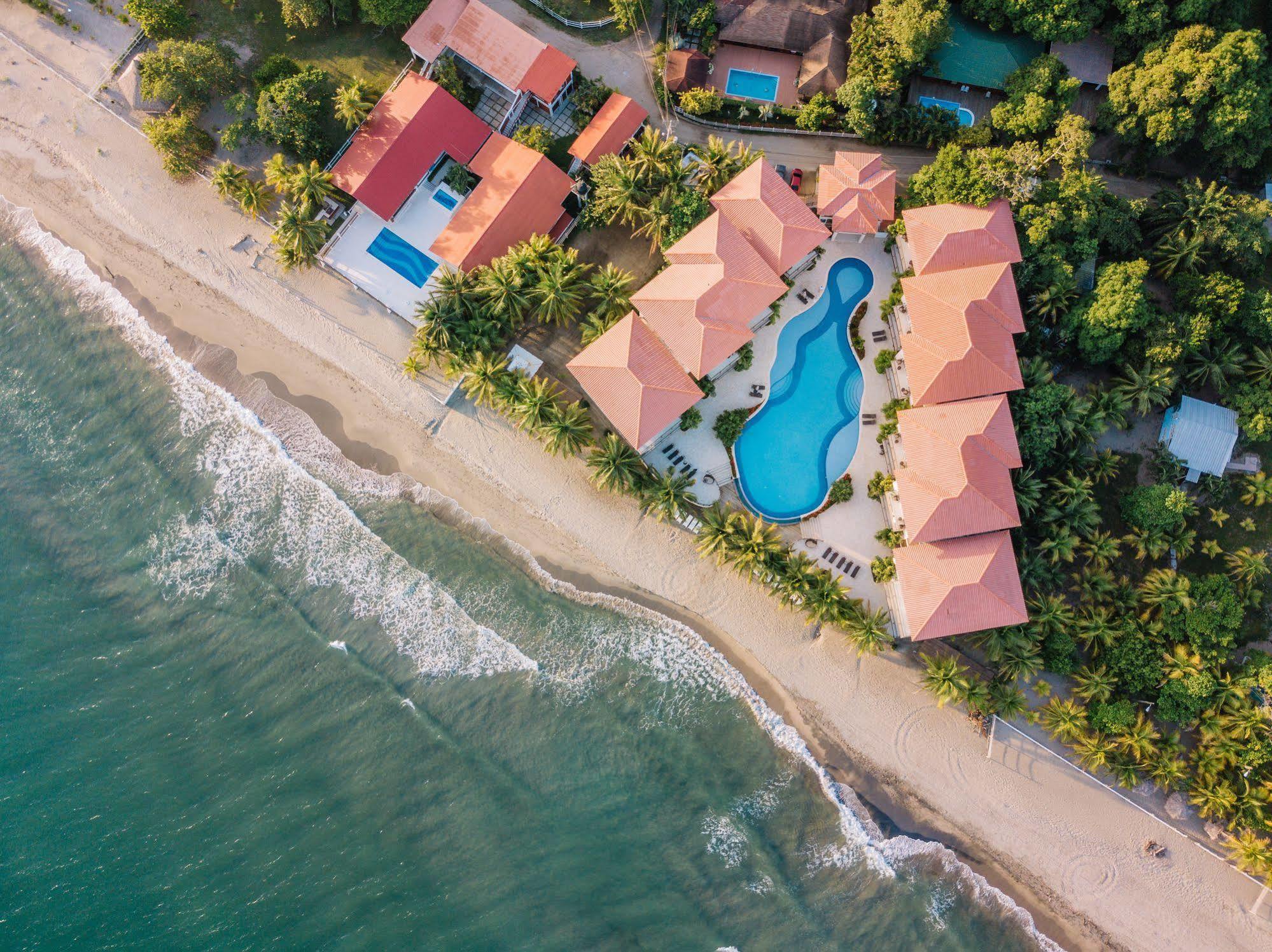 Playa Escondida Beach Club เตลา ภายนอก รูปภาพ