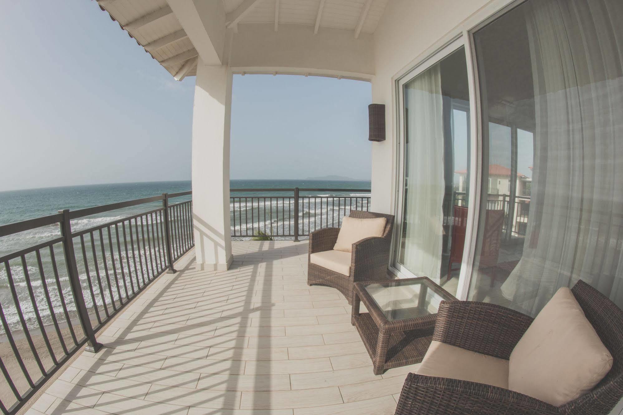 Playa Escondida Beach Club เตลา ภายนอก รูปภาพ